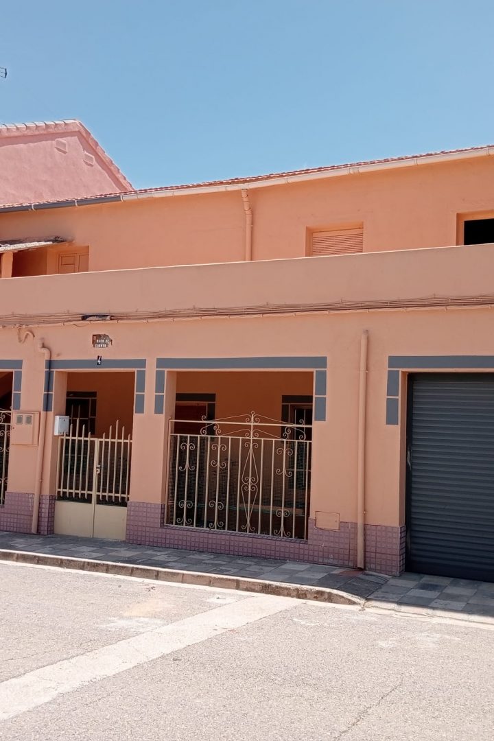 Fachada y rejas 2